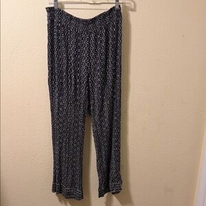 Aeropostale women’s lg wide leg pants